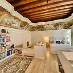 Palace Luxury *