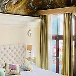 Palace Luxury Apartamento *